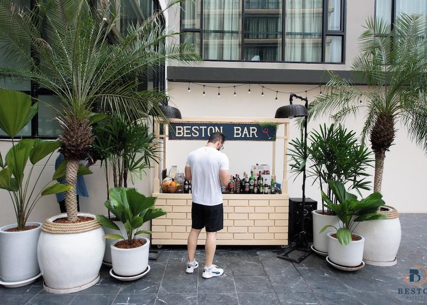 Chonburi Province Pattaya Poolside bar