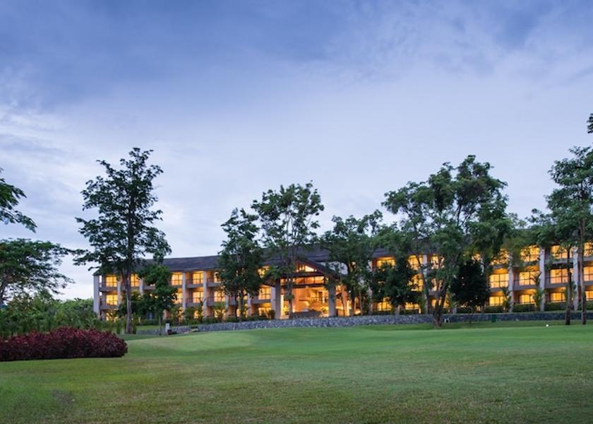 Chanthaburi Pong Nam Ron Exterior Detail