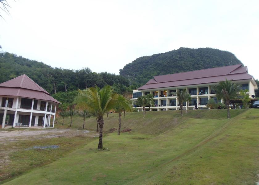 Surat Thani Ban Ta Khun Exterior Detail