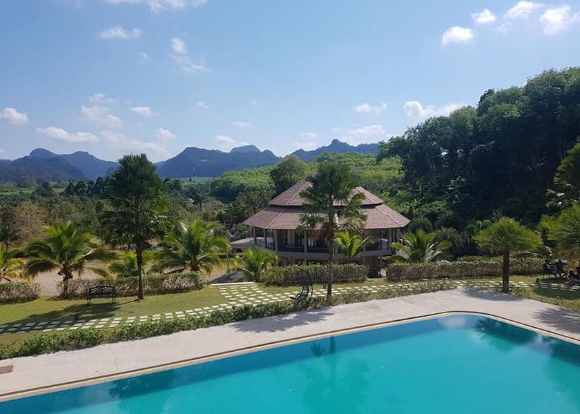 Surat Thani Ban Ta Khun Exterior Detail