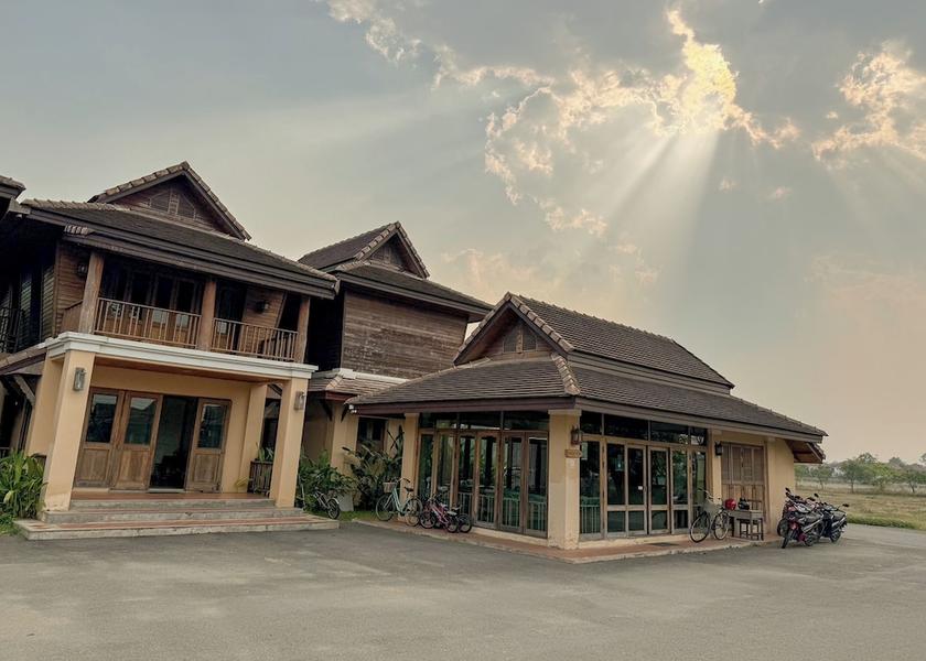 Chiang Mai Province San Kamphaeng Exterior