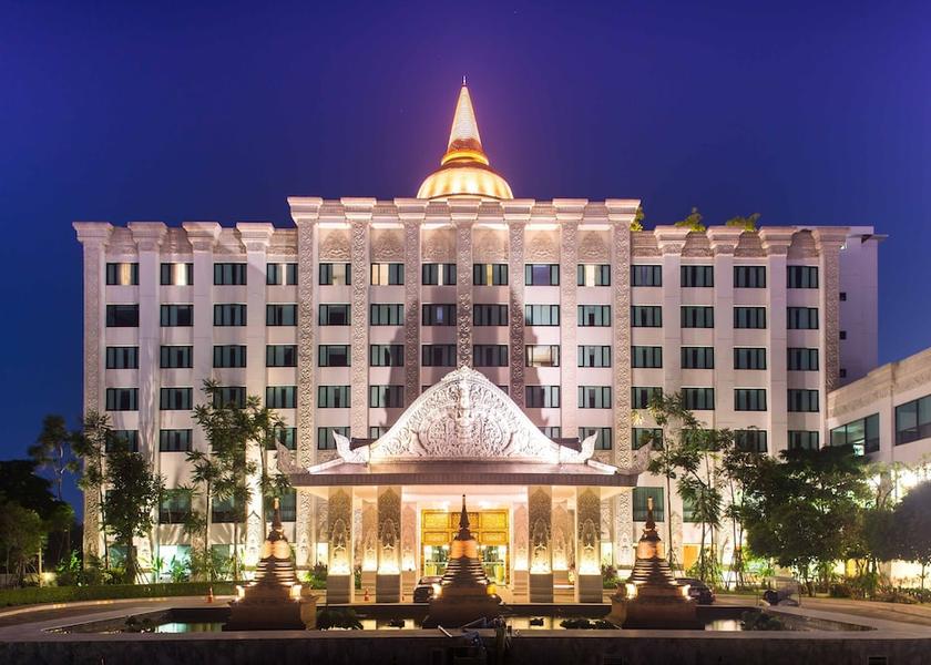 Nakhon Pathom nakhon pathom Facade