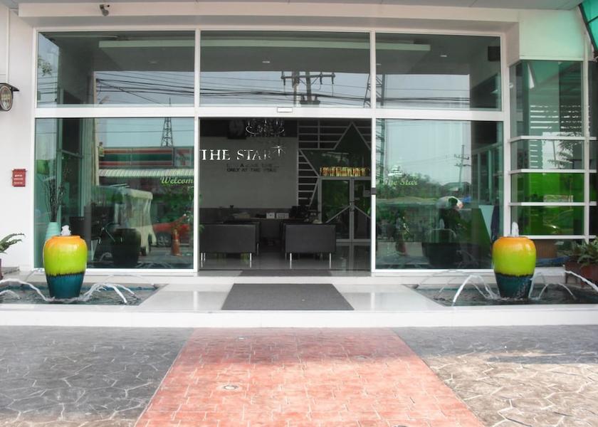 Bangkok Pathum Thani Facade