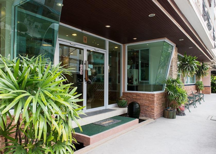 Chonburi Chonburi Exterior Detail