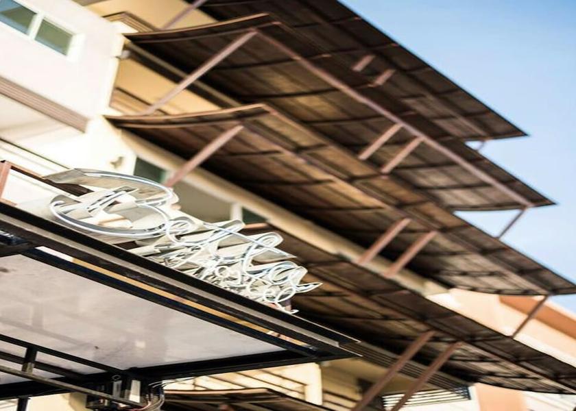 Chonburi Chonburi Exterior Detail