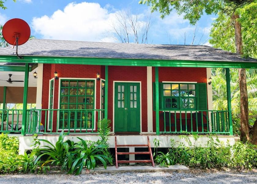 Phuket Province Rawai Room
