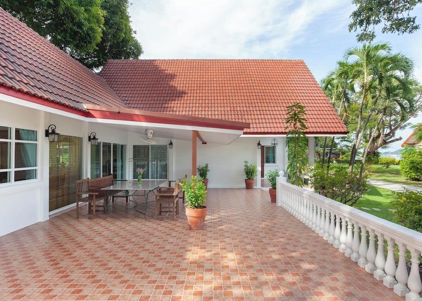 Phuket Province Rawai Room