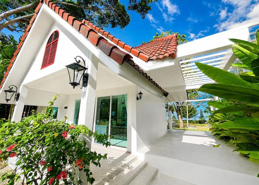Phuket Province Rawai Room