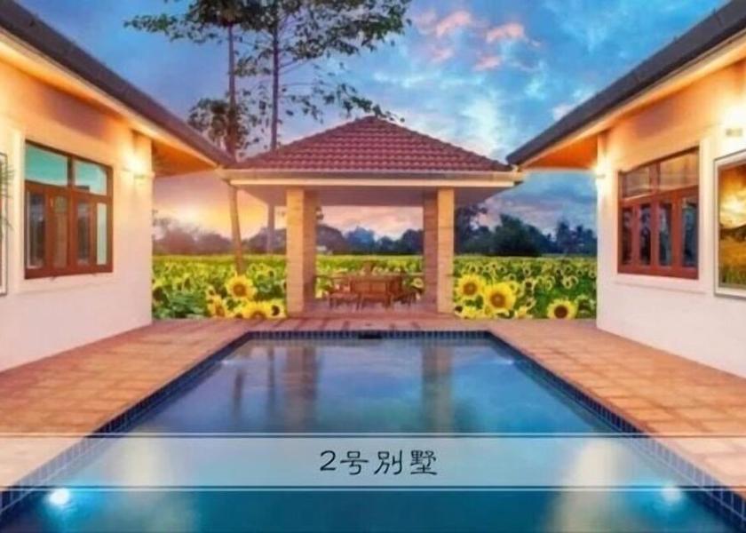 Chiang Mai Province San Sai Facade