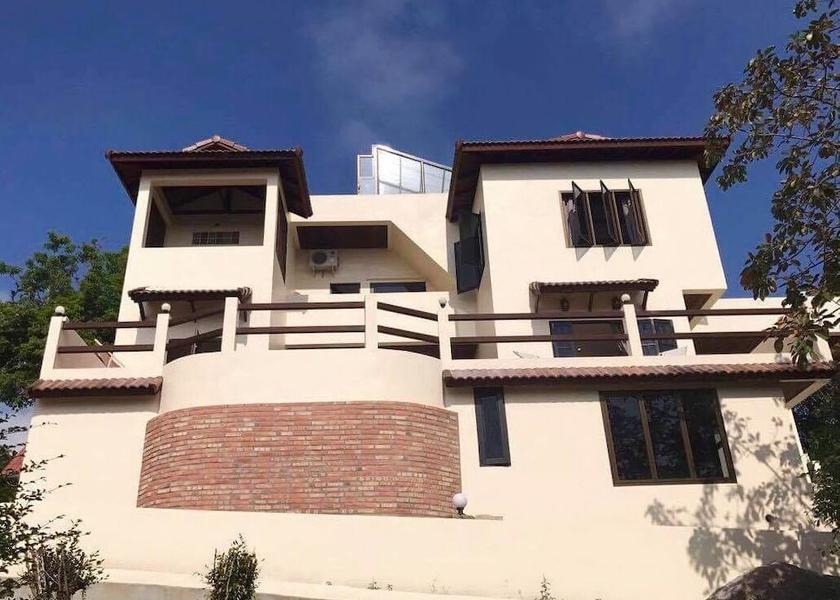 Surat Thani Koh Tao Interior Entrance