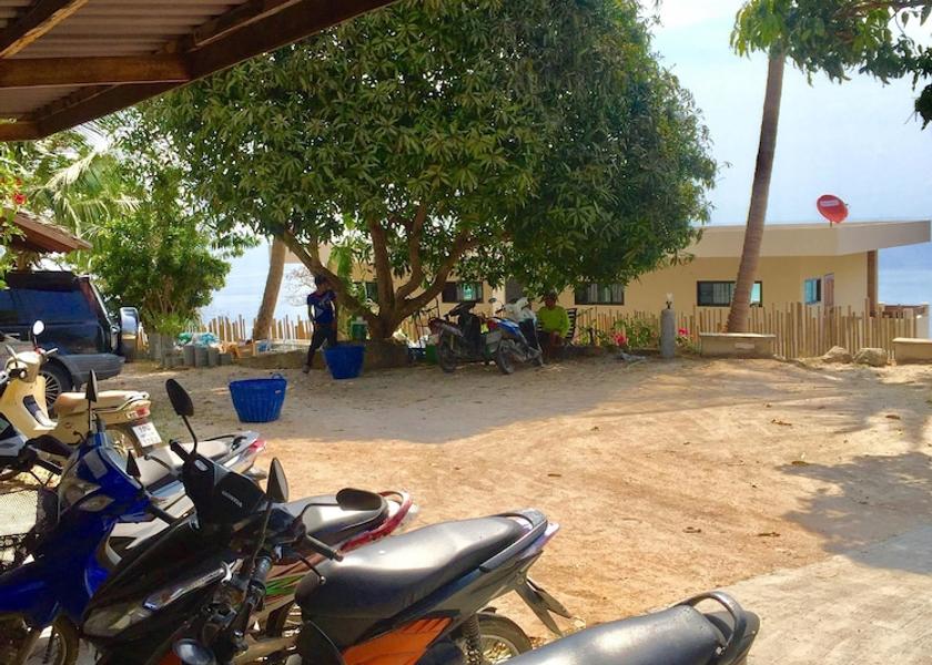 Surat Thani Koh Tao Parking