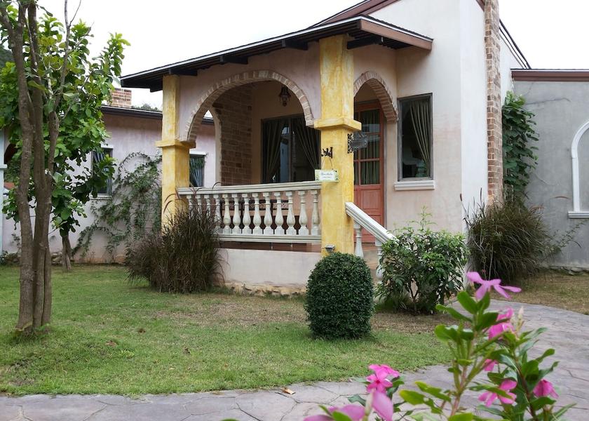 Ratchaburi Suan Phueng Exterior Detail