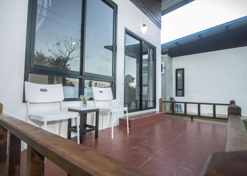 Trang Huai Yot Terrace