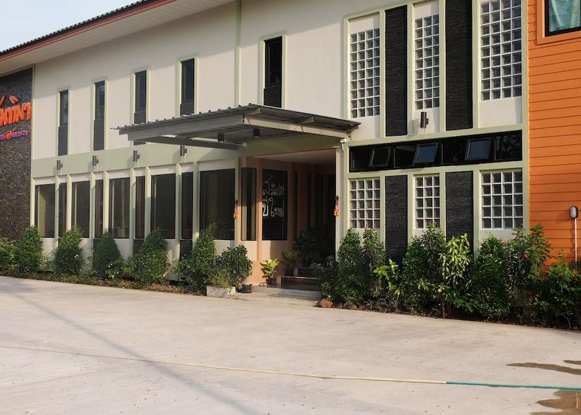 Samut Songkhram Province Amphawa Porch