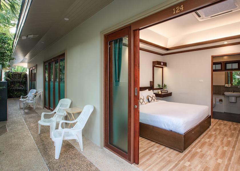 Phuket Province Choeng Thale Exterior Detail