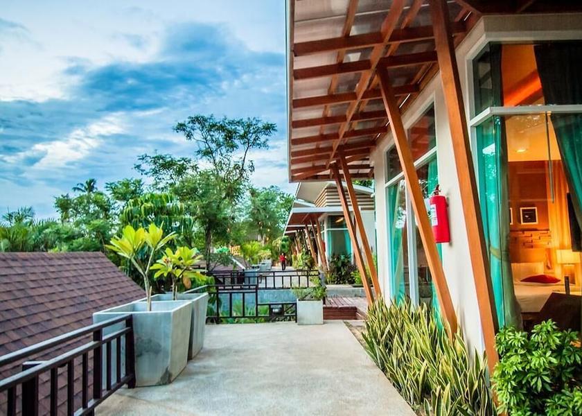 Phetchaburi Province Kaeng Krachan Balcony view