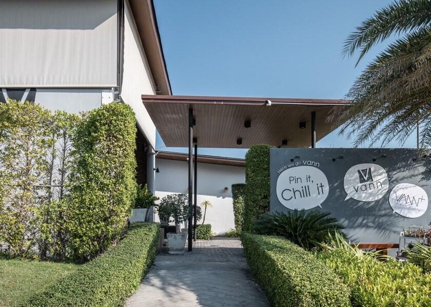 Phetchaburi Province Cha-am Front of property