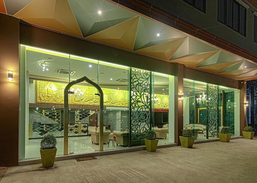 Sisaket Sisaket Interior Entrance