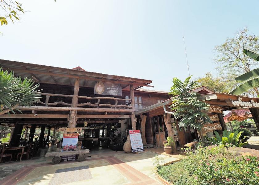 Kanchanaburi Province Sai Yok Exterior Detail