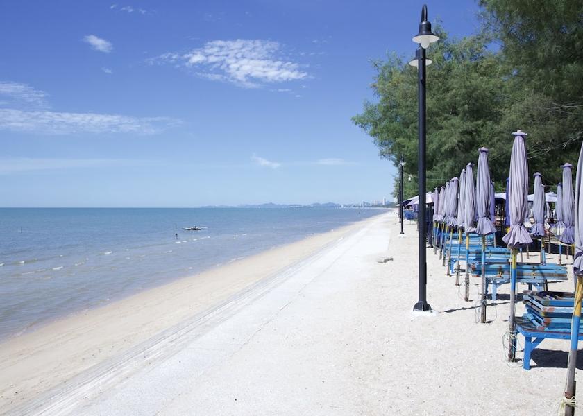 Prachuap Khiri Khan Cha-am Beach
