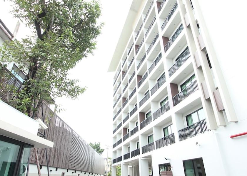 Samut Prakan Province Phra Pradaeng Front of property