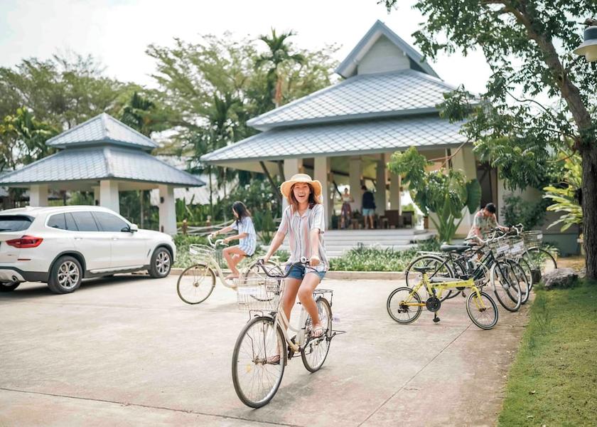 Prachuap Khiri Khan Thap Sakae Facade