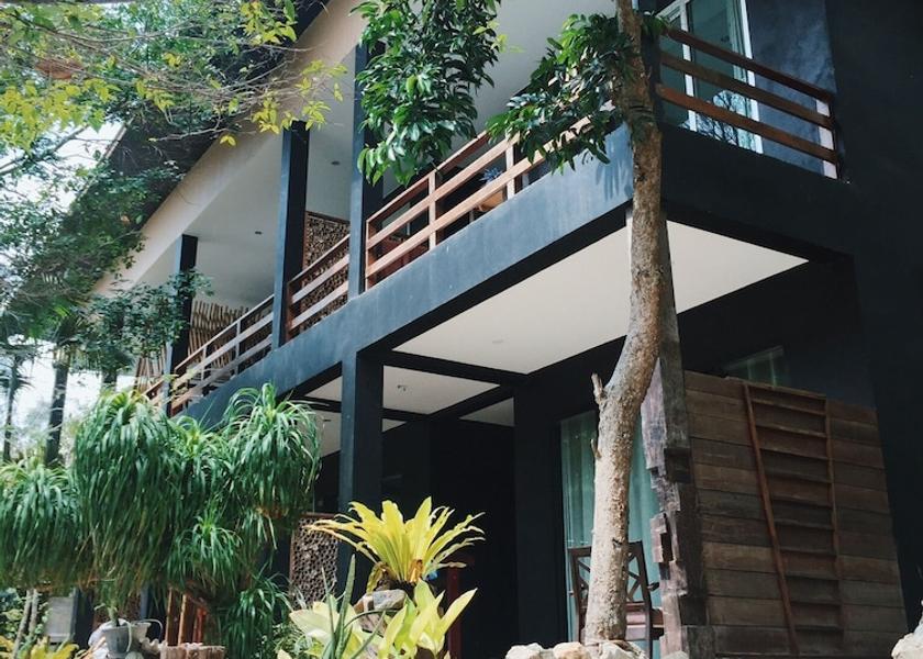 Surat Thani Province Koh Tao Front of property