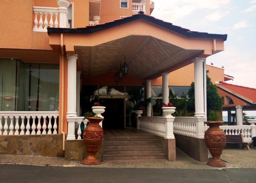 Burgas Elenite Entrance