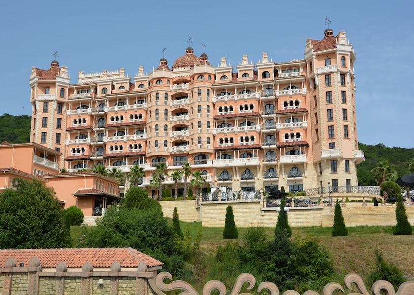Burgas Nessebar Facade