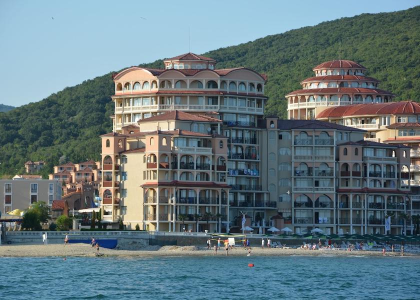 Burgas Nessebar Facade
