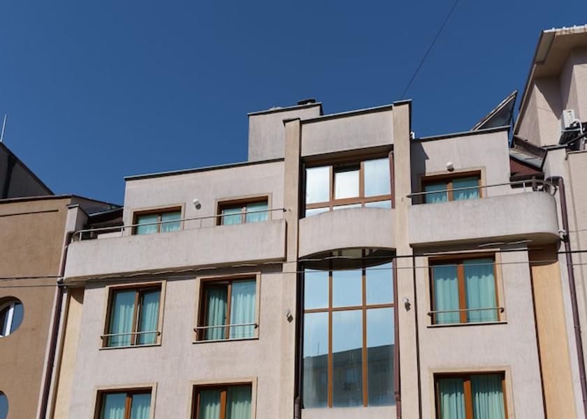  Varna Facade