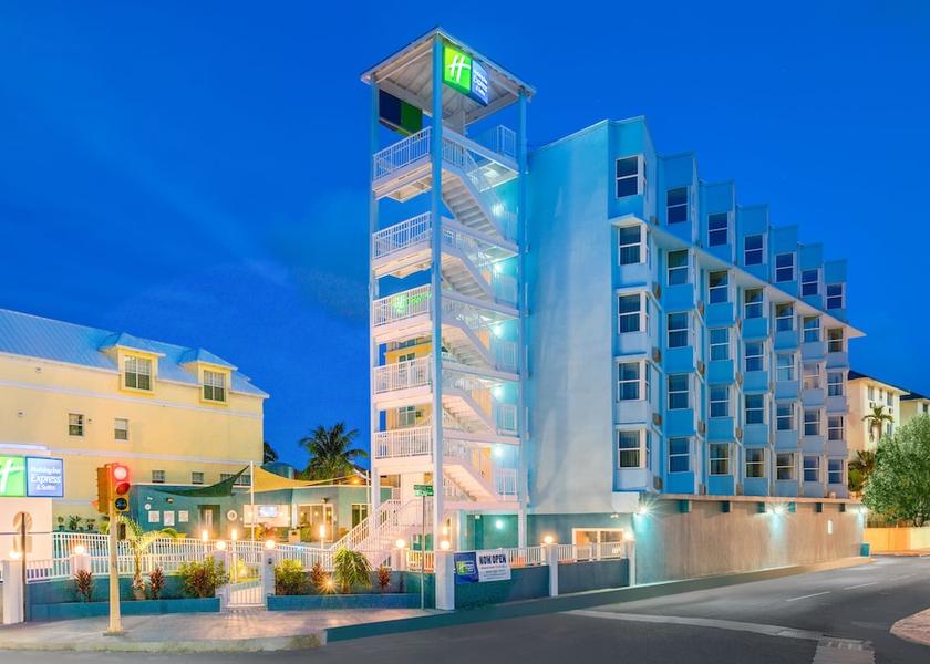  Nassau Exterior Detail