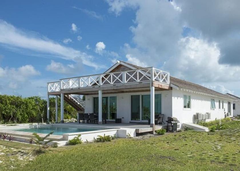 Central Eleuthera North Palmetto Point Terrace/patio