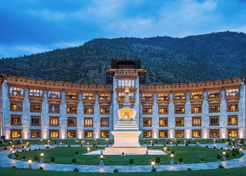  Paro Exterior Detail