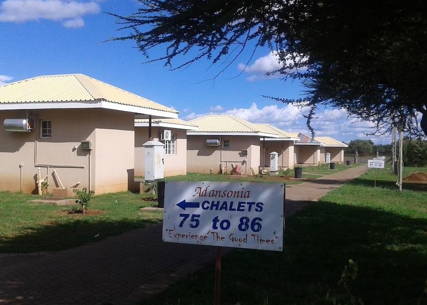 Francistown Interior Entrance