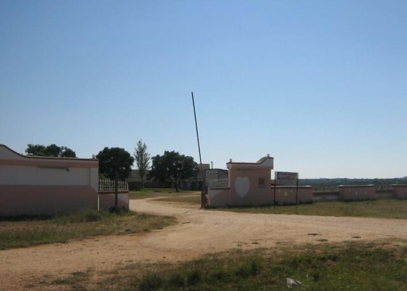  Ramokgwebana Entrance