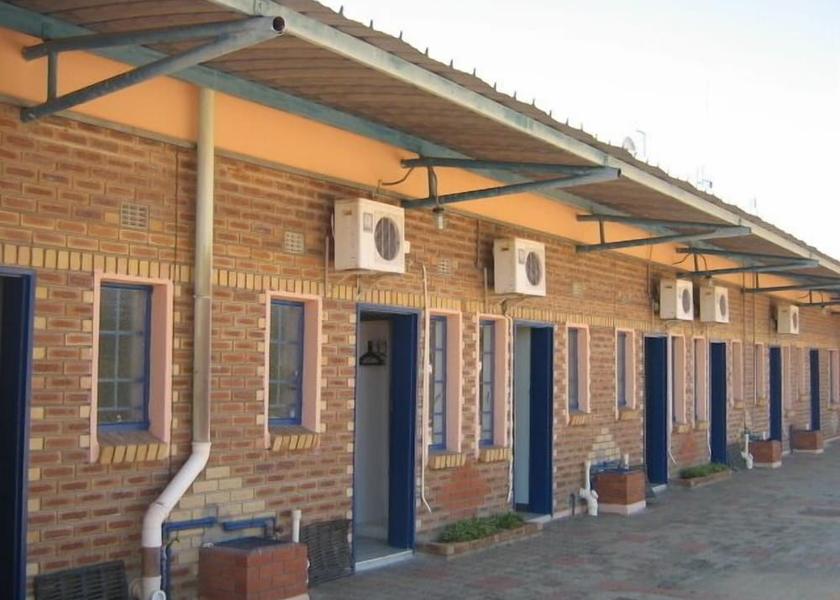  Ramokgwebana Exterior Detail