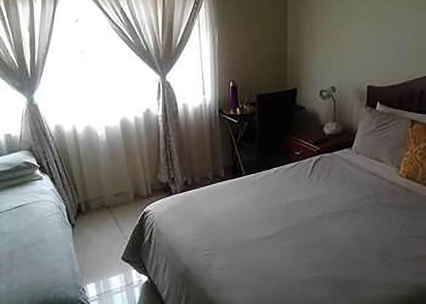  Francistown Room