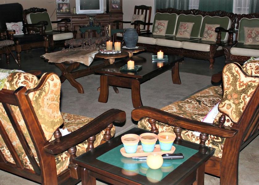 North-East Francistown Dining