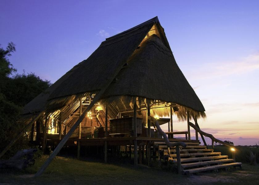  Selinda Reserve Facade
