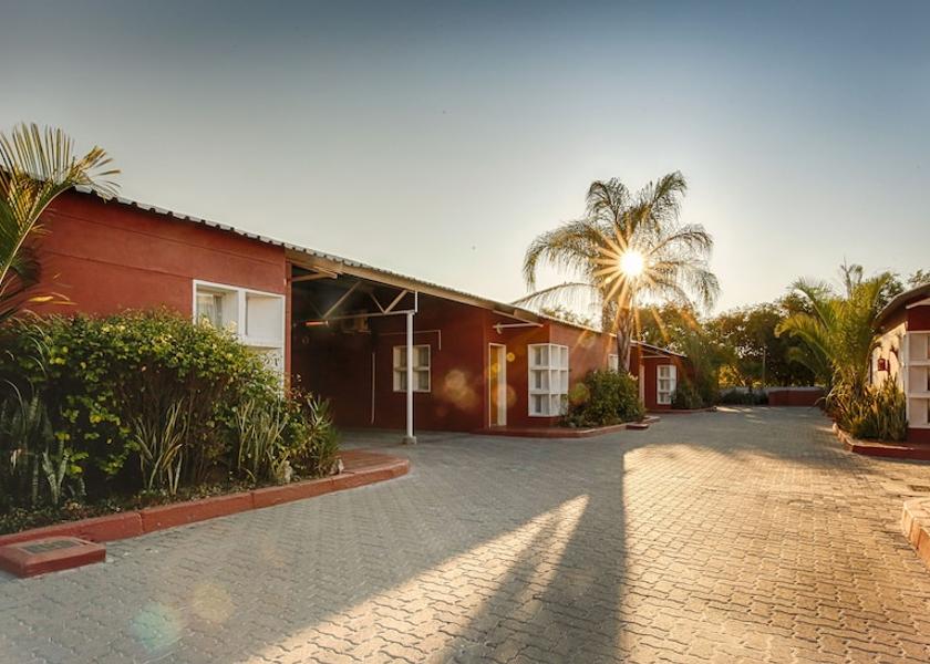  Maun Interior Entrance