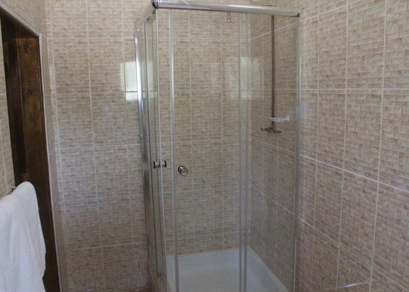 North-West Moremi Bathroom shower