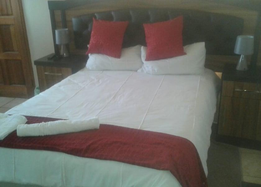  Francistown Room