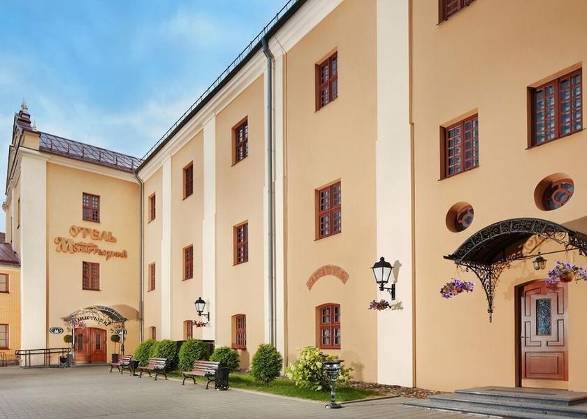  Minsk Exterior Detail