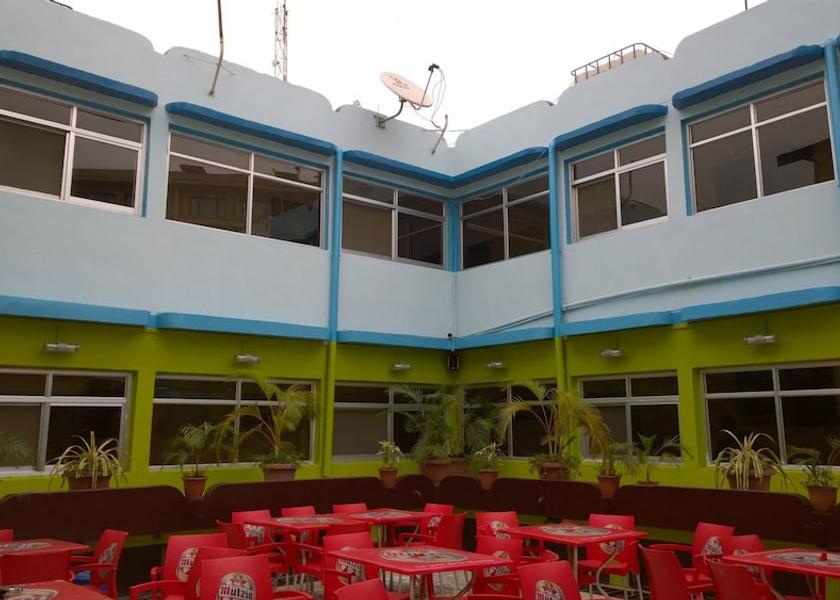 Kinshasa Kinshasa Outdoor dining