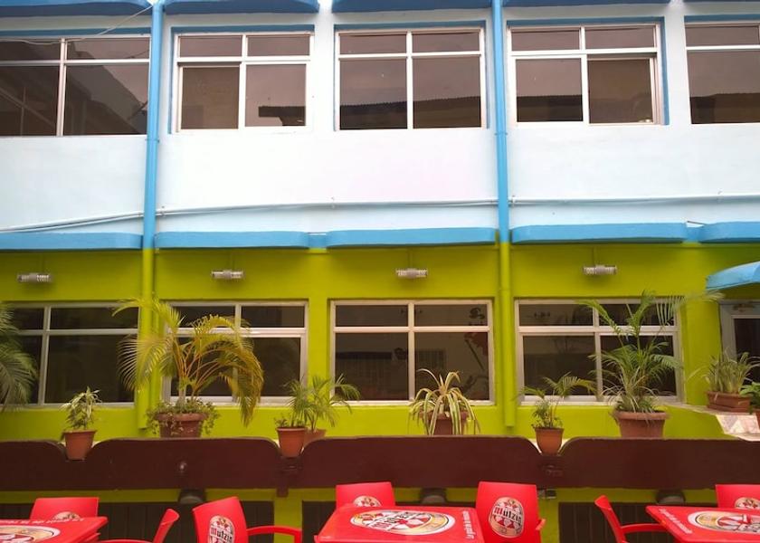 Kinshasa Kinshasa Outdoor dining