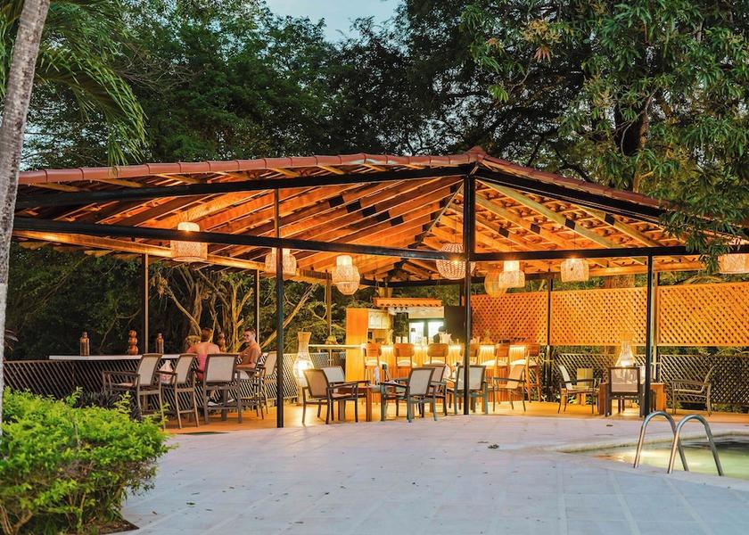 Guanacaste Papagayo Pool Side Bar