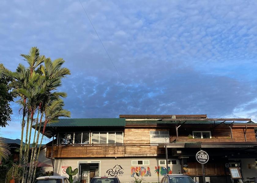 Alajuela La Fortuna Facade