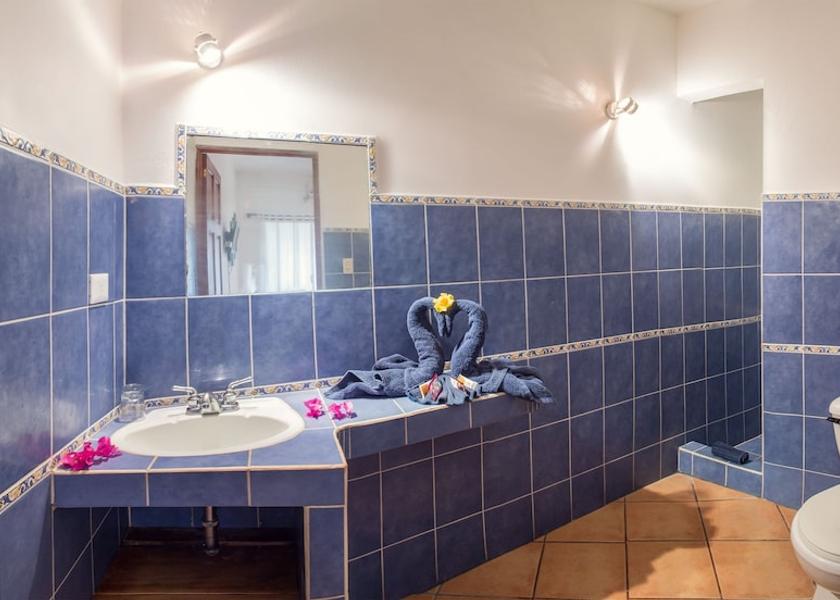 Guanacaste Tamarindo Bathroom