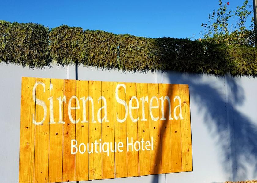 Guanacaste Tamarindo Facade